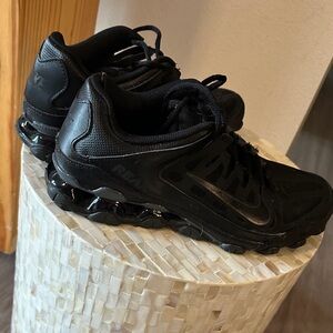 Nike Men's Black React Athletic Shoes